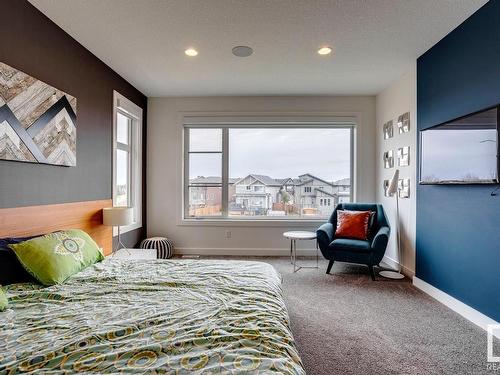 607 Howatt Drive Sw, Edmonton, AB - Indoor Photo Showing Bedroom