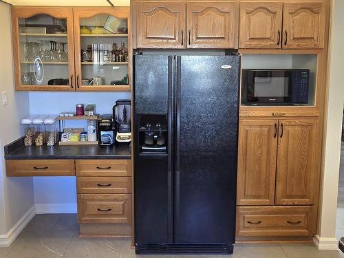 37 Alpine Boulevard, St. Albert, AB - Indoor Photo Showing Kitchen