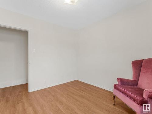 10312 Lauder Avenue, Edmonton, AB - Indoor Photo Showing Other Room