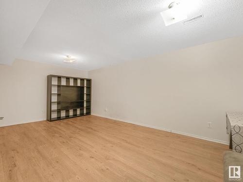 10312 Lauder Avenue, Edmonton, AB - Indoor Photo Showing Other Room