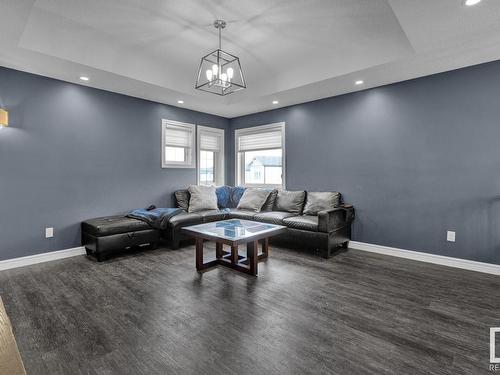 1451 29 St, Edmonton, AB - Indoor Photo Showing Living Room