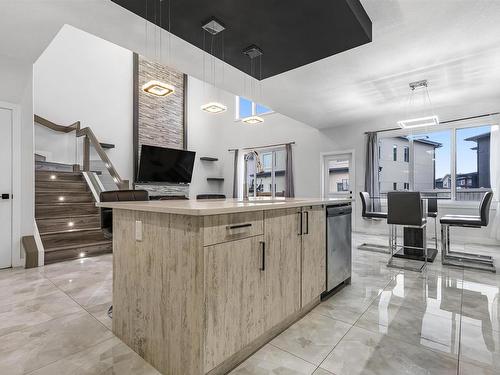 2104 18 Avenue, Edmonton, AB - Indoor Photo Showing Kitchen