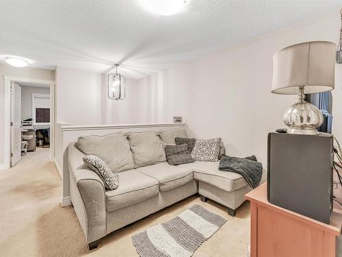 16725 18 Avenue, Edmonton, AB - Indoor Photo Showing Living Room