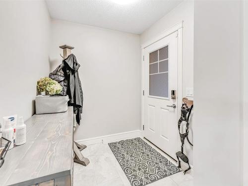 16725 18 Avenue, Edmonton, AB - Indoor Photo Showing Other Room