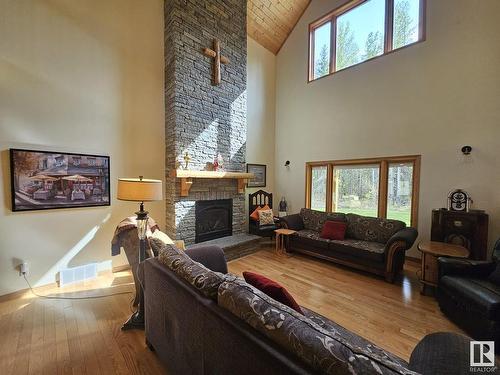 9213 Hwy 621, Rural Brazeau County, AB - Indoor Photo Showing Living Room With Fireplace