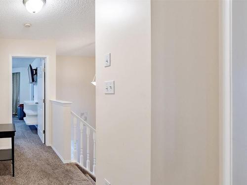 2918 31 Street, Edmonton, AB - Indoor Photo Showing Other Room