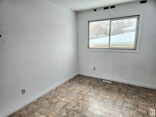 12245 86 Street, Edmonton, AB - Indoor Photo Showing Other Room