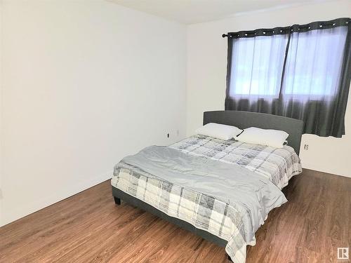 12245 86 Street, Edmonton, AB - Indoor Photo Showing Bedroom