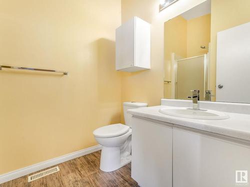 30 9520 174 Street, Edmonton, AB - Indoor Photo Showing Bathroom