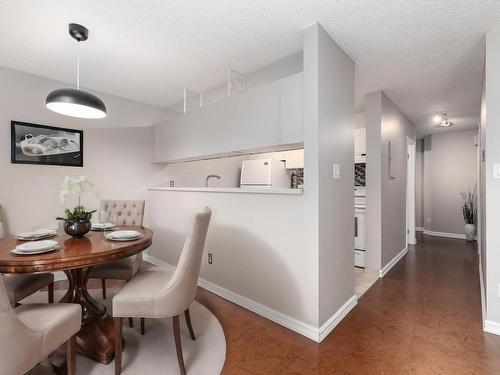 203 10545 Saskatchewan Drive, Edmonton, AB - Indoor Photo Showing Dining Room