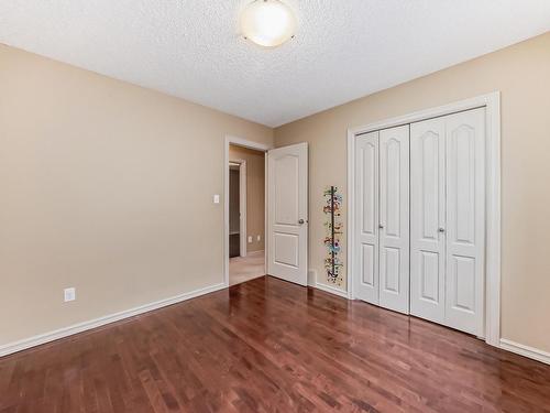 842 Barnes Link Link, Edmonton, AB - Indoor Photo Showing Other Room