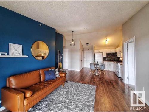 439 3425 19 Street, Edmonton, AB - Indoor Photo Showing Living Room