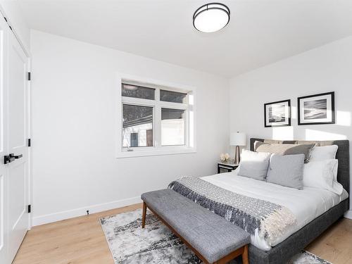 10566 42 Street, Edmonton, AB - Indoor Photo Showing Bedroom