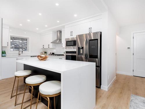 10566 42 Street, Edmonton, AB - Indoor Photo Showing Kitchen With Upgraded Kitchen