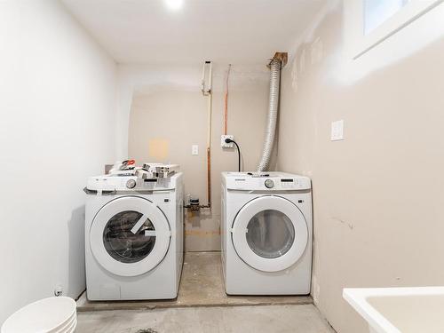 10566 42 Street, Edmonton, AB - Indoor Photo Showing Laundry Room