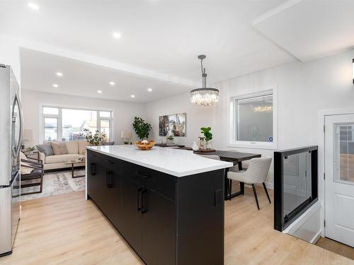 10566 42 Street, Edmonton, AB - Indoor Photo Showing Kitchen