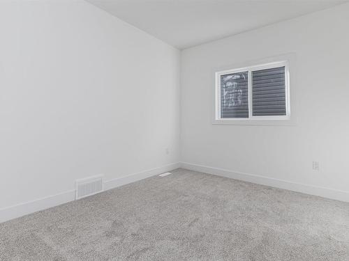 1728 18 Street, Edmonton, AB - Indoor Photo Showing Other Room