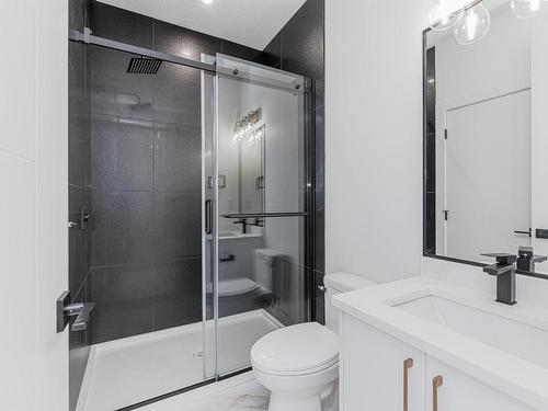 1728 18 Street, Edmonton, AB - Indoor Photo Showing Bathroom