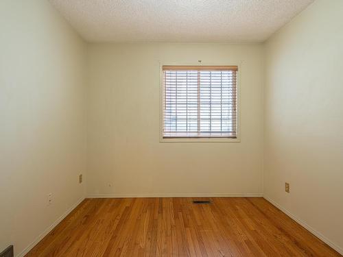 232 Ockenden Place, Edmonton, AB - Indoor Photo Showing Other Room