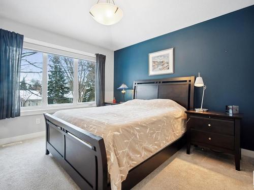 9741 70 Avenue, Edmonton, AB - Indoor Photo Showing Bedroom