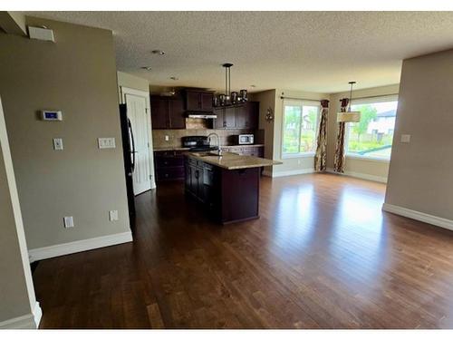 1518 36B Avenue, Edmonton, AB - Indoor Photo Showing Kitchen