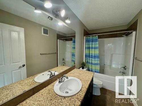 1518 36B Avenue, Edmonton, AB - Indoor Photo Showing Bathroom