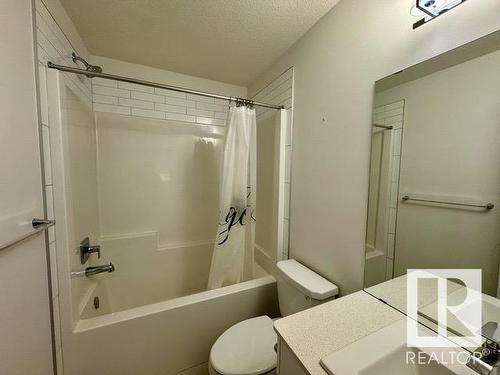 3843 Chrustawka Place, Edmonton, AB - Indoor Photo Showing Bathroom