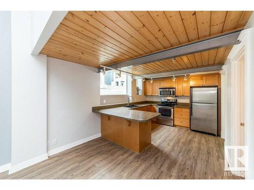 208 10009 102 Avenue, Edmonton, AB - Indoor Photo Showing Kitchen With Stainless Steel Kitchen