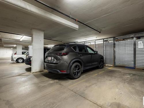 127 160 Magrath Road, Edmonton, AB - Indoor Photo Showing Garage