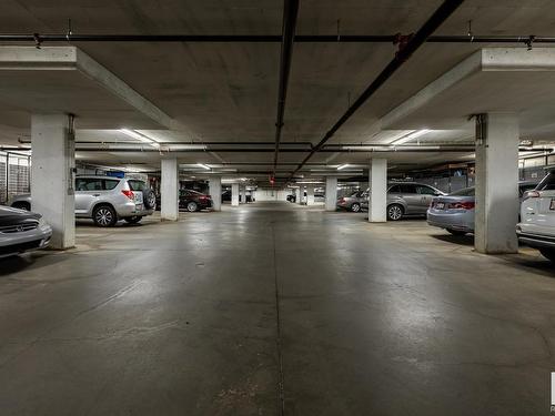 127 160 Magrath Road, Edmonton, AB - Indoor Photo Showing Garage