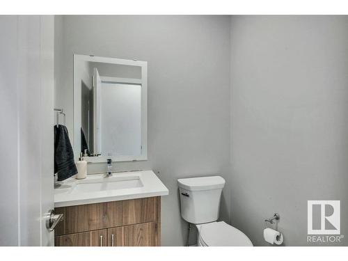 3971 5 Avenue, Edmonton, AB - Indoor Photo Showing Bathroom