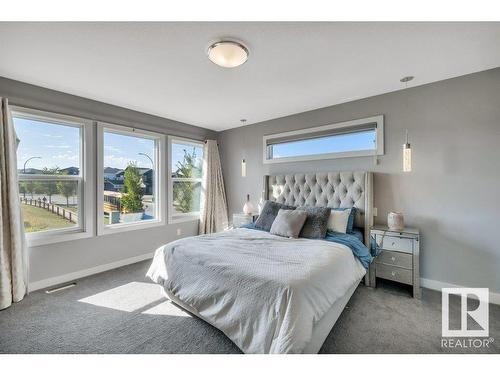 3971 5 Avenue, Edmonton, AB - Indoor Photo Showing Bedroom