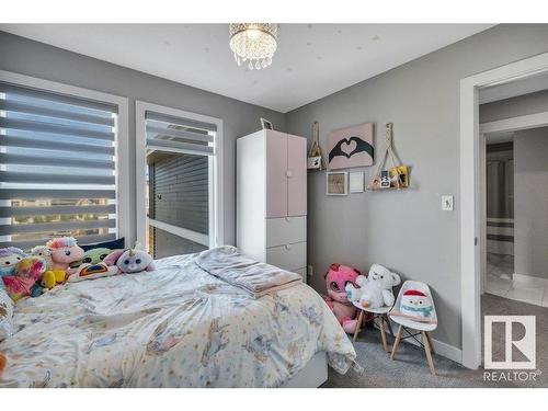 3971 5 Avenue, Edmonton, AB - Indoor Photo Showing Bedroom