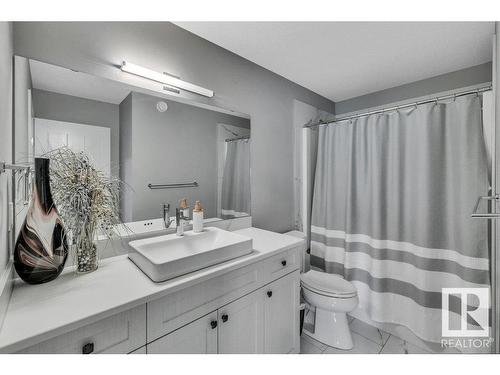 3971 5 Avenue, Edmonton, AB - Indoor Photo Showing Bathroom