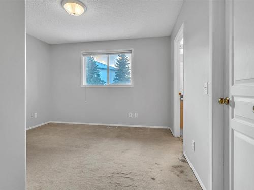 8307 170 Avenue, Edmonton, AB - Indoor Photo Showing Other Room