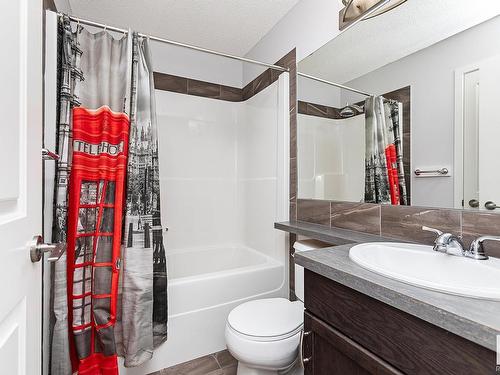 17715 59 Street, Edmonton, AB - Indoor Photo Showing Bathroom