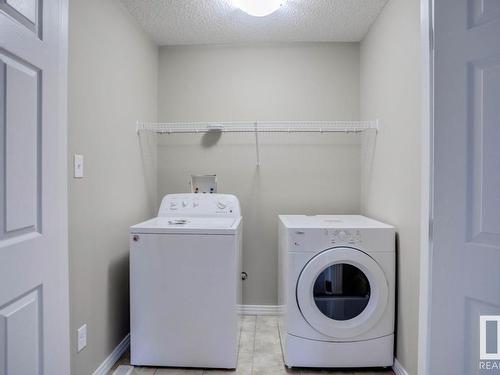 3520 Claxton Crescent, Edmonton, AB - Indoor Photo Showing Laundry Room