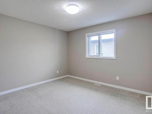 3520 Claxton Crescent, Edmonton, AB - Indoor Photo Showing Other Room