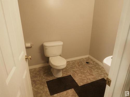 5803 50 Ave, Barrhead, AB - Indoor Photo Showing Bathroom