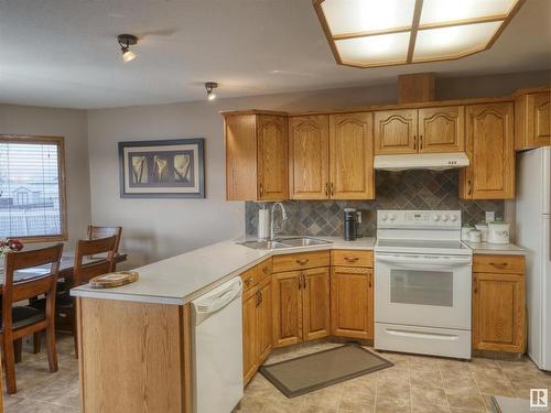 5803 50 Ave, Barrhead, AB - Indoor Photo Showing Kitchen With Double Sink