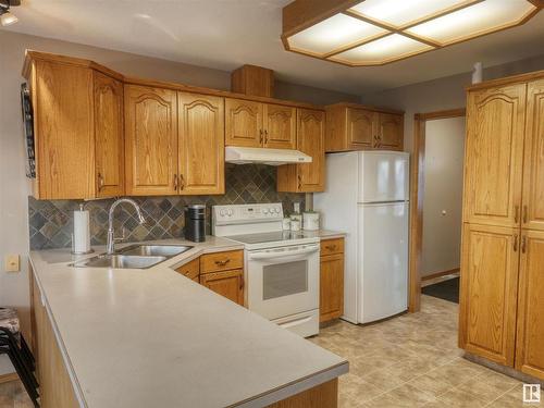 5803 50 Ave, Barrhead, AB - Indoor Photo Showing Kitchen With Double Sink