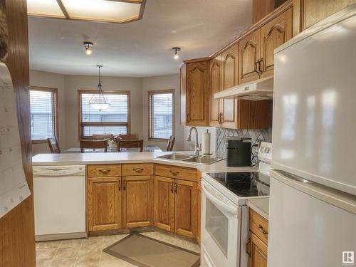 5803 50 Ave, Barrhead, AB - Indoor Photo Showing Kitchen With Double Sink