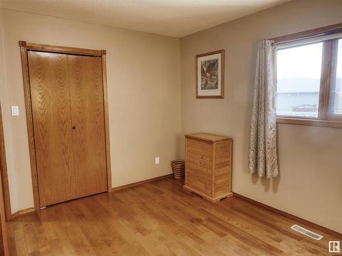 5803 50 Ave, Barrhead, AB - Indoor Photo Showing Other Room