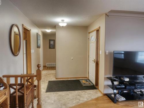 5803 50 Ave, Barrhead, AB - Indoor Photo Showing Other Room