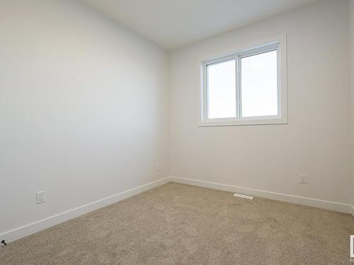 112 28 Street, Edmonton, AB - Indoor Photo Showing Other Room