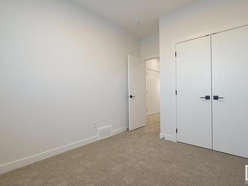 112 28 Street, Edmonton, AB - Indoor Photo Showing Other Room