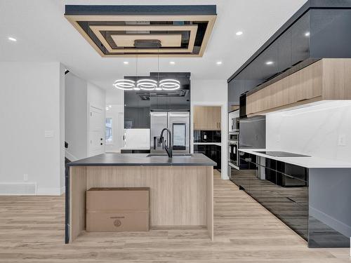 1731 19 Street, Edmonton, AB - Indoor Photo Showing Kitchen