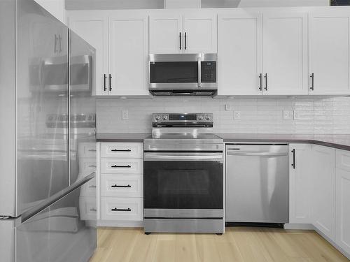 2 1910 Collip View View, Edmonton, AB - Indoor Photo Showing Kitchen