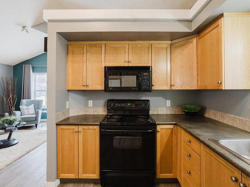 1503 76 Street, Edmonton, AB - Indoor Photo Showing Kitchen