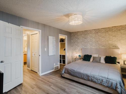 1503 76 Street, Edmonton, AB - Indoor Photo Showing Bedroom